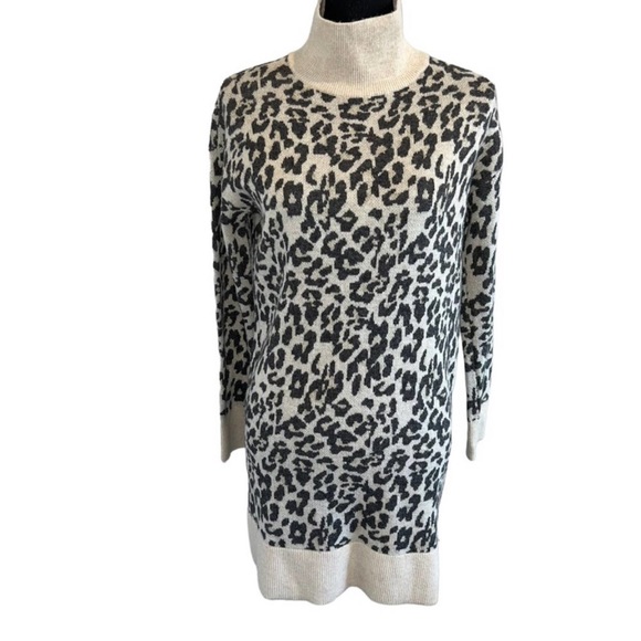 LOFT Dresses & Skirts - Loft sweater dress